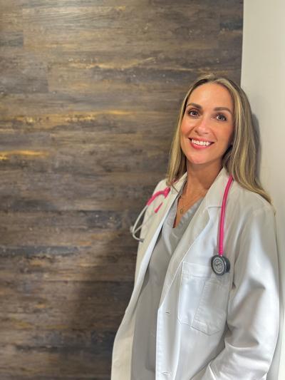 Nina Edelman, APRN,FNP-C,PMHNP-BC,DNP, medical provider specialize in Psychiatry, Mental Health, Urgent Care, General Practice, Family Medicine