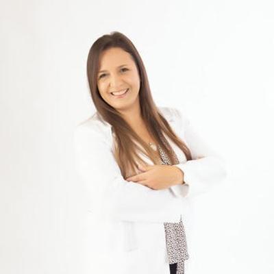 Carina Gomez, APRN,FNP-C, medical provider specialize in Sleep disorders, Preventive Medicine, Lifestyle counseling