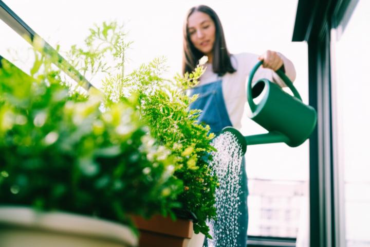 The Insomnia Sufferer's Guide to Surviving Daylight Saving Time Changes