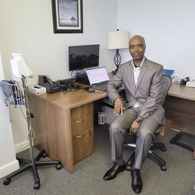 Patrick Nganga, PMHNP-BC,ACNP-BC, medical provider specialize in Psychiatric & Mental Health