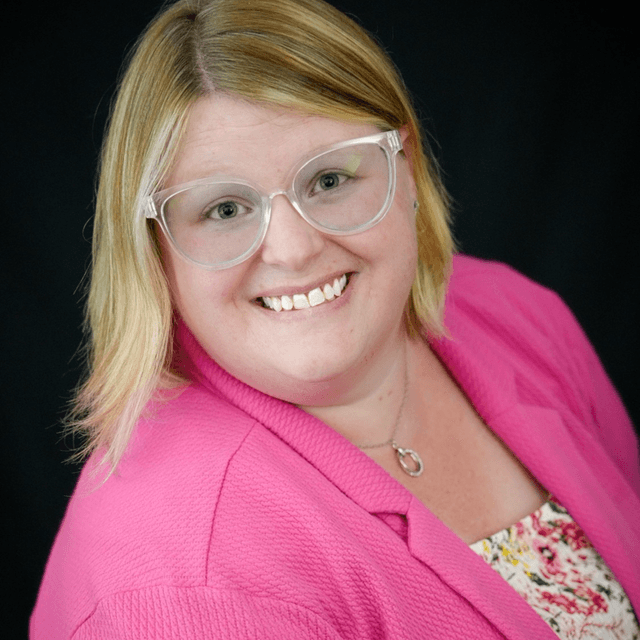 Cali Yepiz, PMHNP-BC,MSN,ARNP, medical provider specialize in Psychiatric & Mental Health