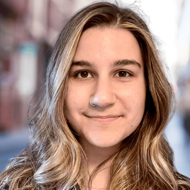 Raelle Kaplan, LCSW, medical provider specialize in Psychiatric & Mental Health, Counseling & Therapy