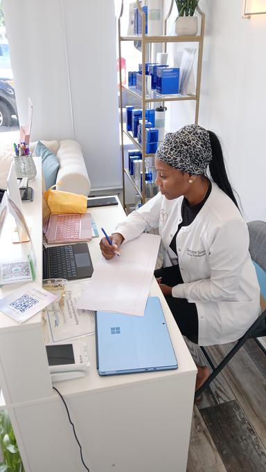 Sergina Jean, FNP-BC, medical provider specialize in Weight Loss, Medication management for Zepbound, Wegovy, Mounjaro, compounding semaglutide, Family Medicine, Cardiology