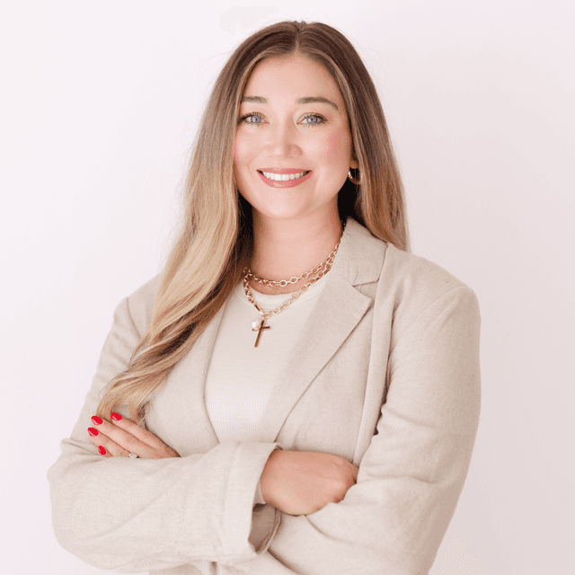 Alexis Wells-Hollingshead, APRN, medical provider specialize in Psychiatric & Mental Health, Women's Health, Dermatology, Weight Loss, Men's Health, Infections, Preventive & Primary Care