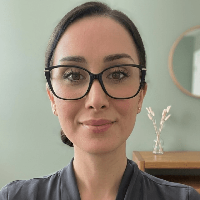Anahita Shahbazi, LMFT, medical provider specialize in Mental Health, Psychotherapy