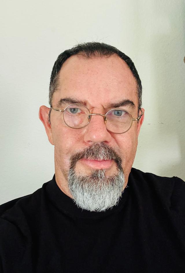 Roberto Pohlenz-McBeath, PMHNP-BC,MSN, medical provider specialize in Mental Health