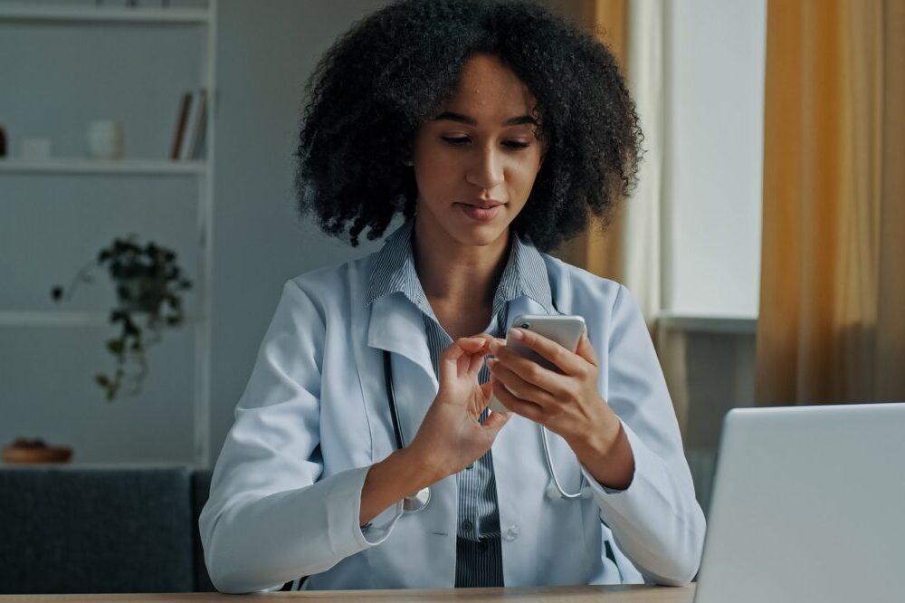 Psychiatrist vs therapist: Who can diagnose mental health disorders?